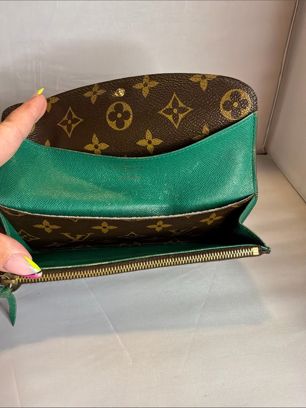 Louis Vuitton Monogram Emilie Wallet with Teal Interior - Picture 6 of 8